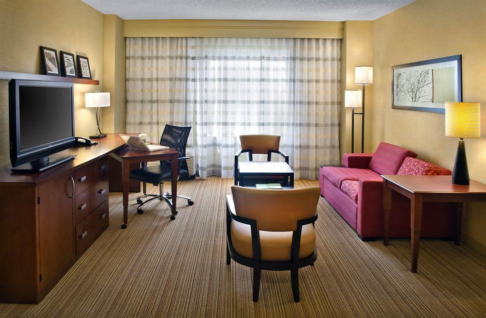 Courtyard By Marriott Jersey City Newport Exterior foto