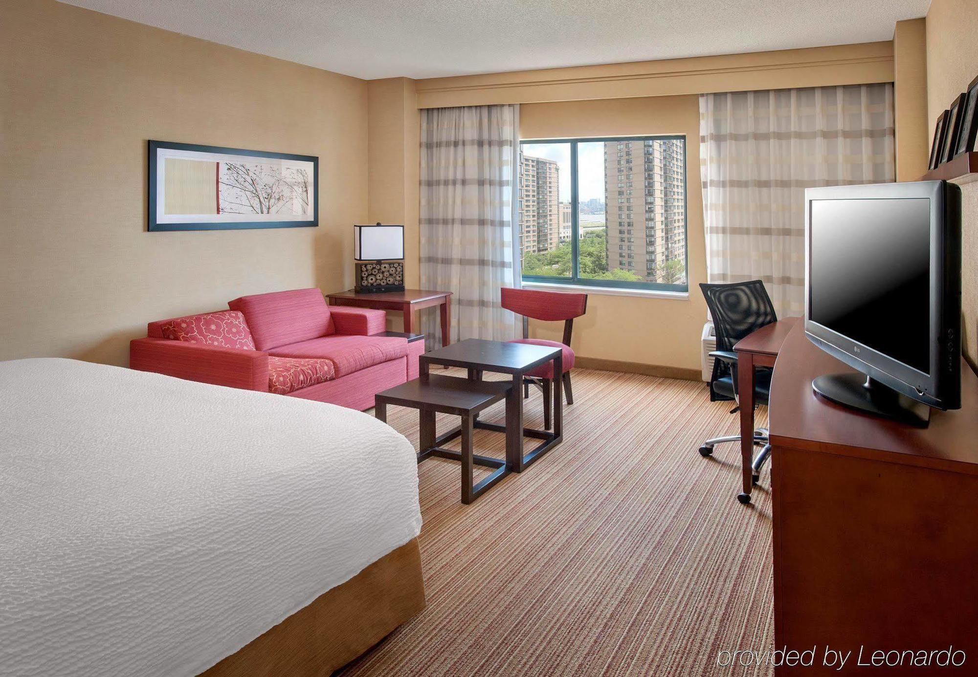 Courtyard By Marriott Jersey City Newport Exterior foto